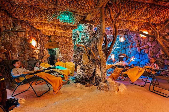 Arka Medical Spa W & S