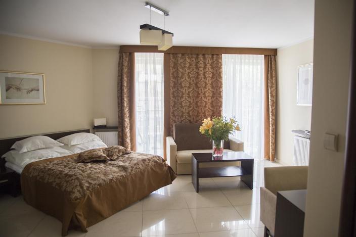 Avangard Resort W & S