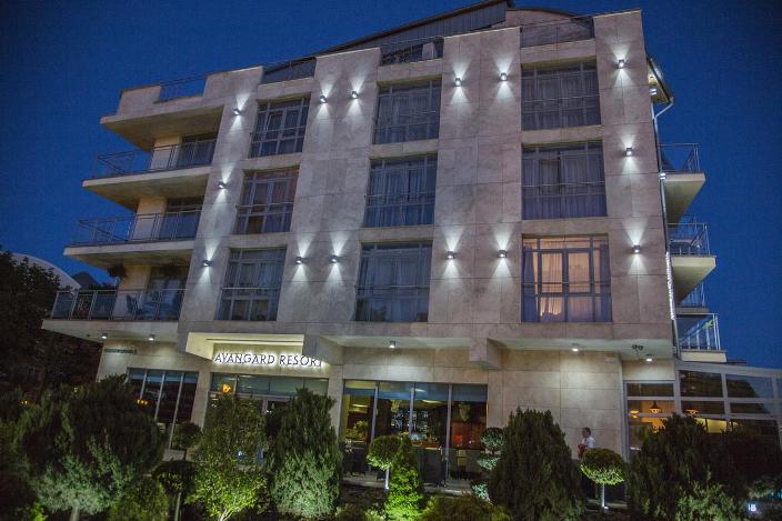 Avangard Resort W & S