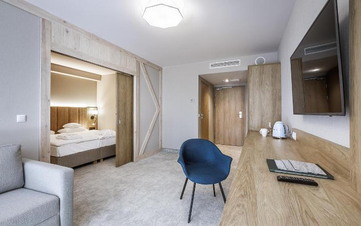 Platinum Mountain W & S