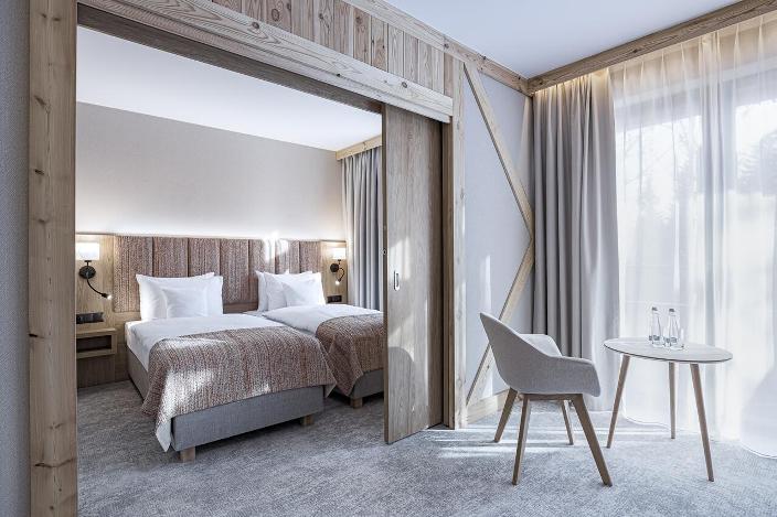 Platinum Mountain W & S