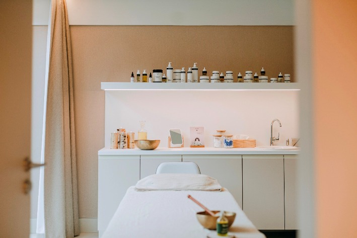 Radisson Hotel W & S