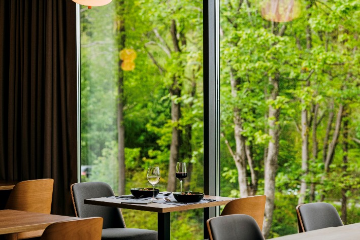 Radisson Hotel W & S