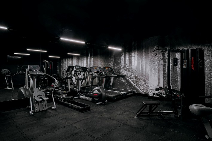 Radisson Hotel W & S