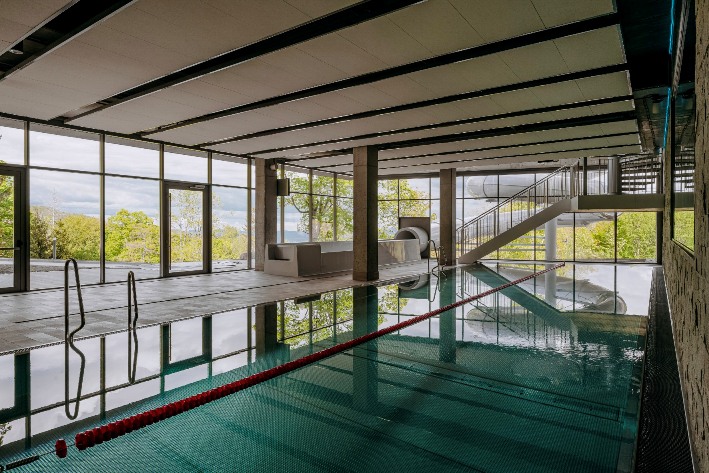 Radisson Hotel W & S