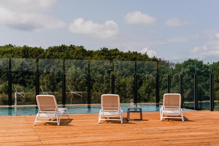 Radisson Resort W & S