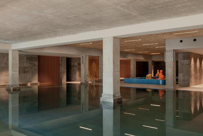 Radisson Resort W & S