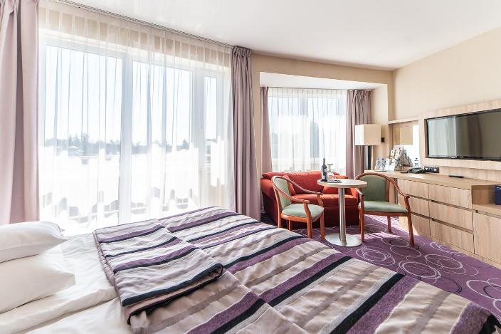 Senator Hotel & Spa W & S