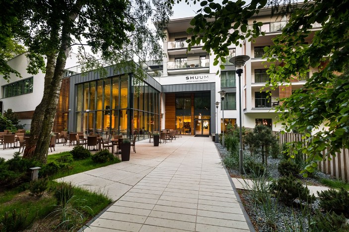 Shuum Hotel W & S