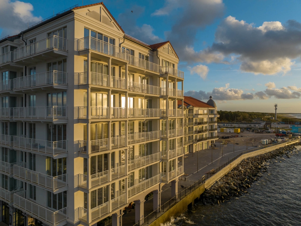 Marina Royale Resort